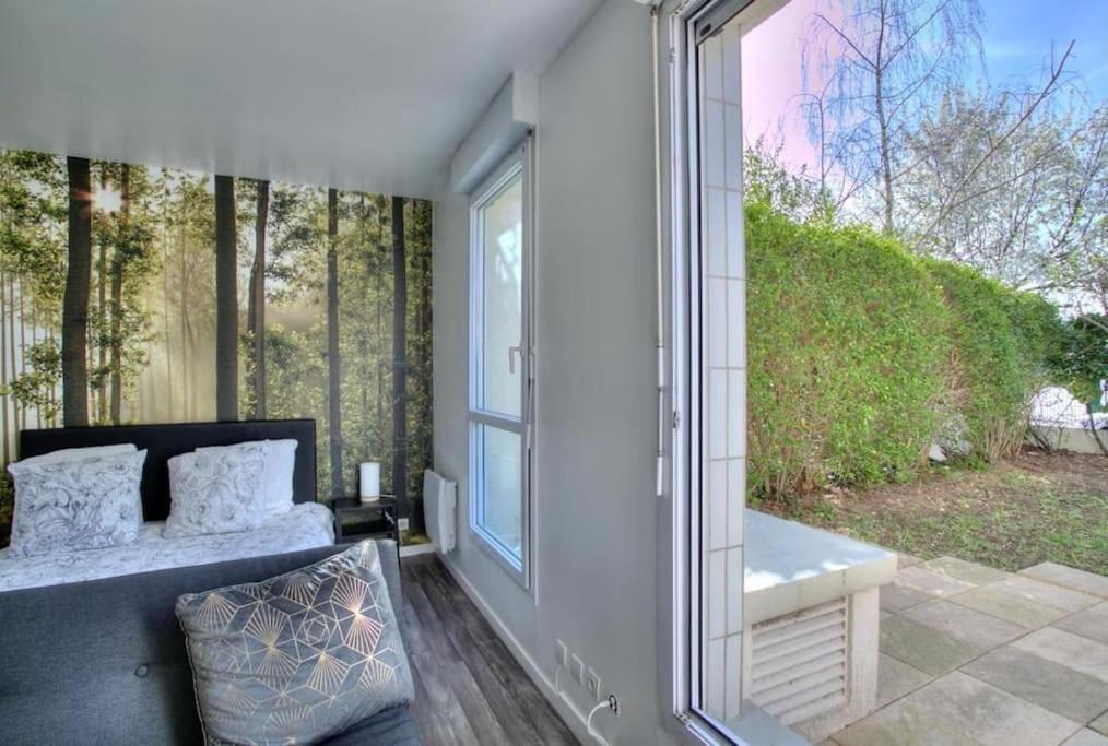 Studio Spacieux Avec Terrasse Et Parking Viry-Châtillon Exteriér fotografie