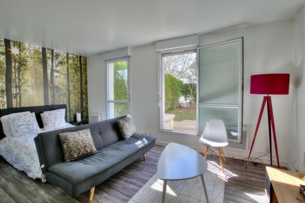 Studio Spacieux Avec Terrasse Et Parking Viry-Châtillon Exteriér fotografie