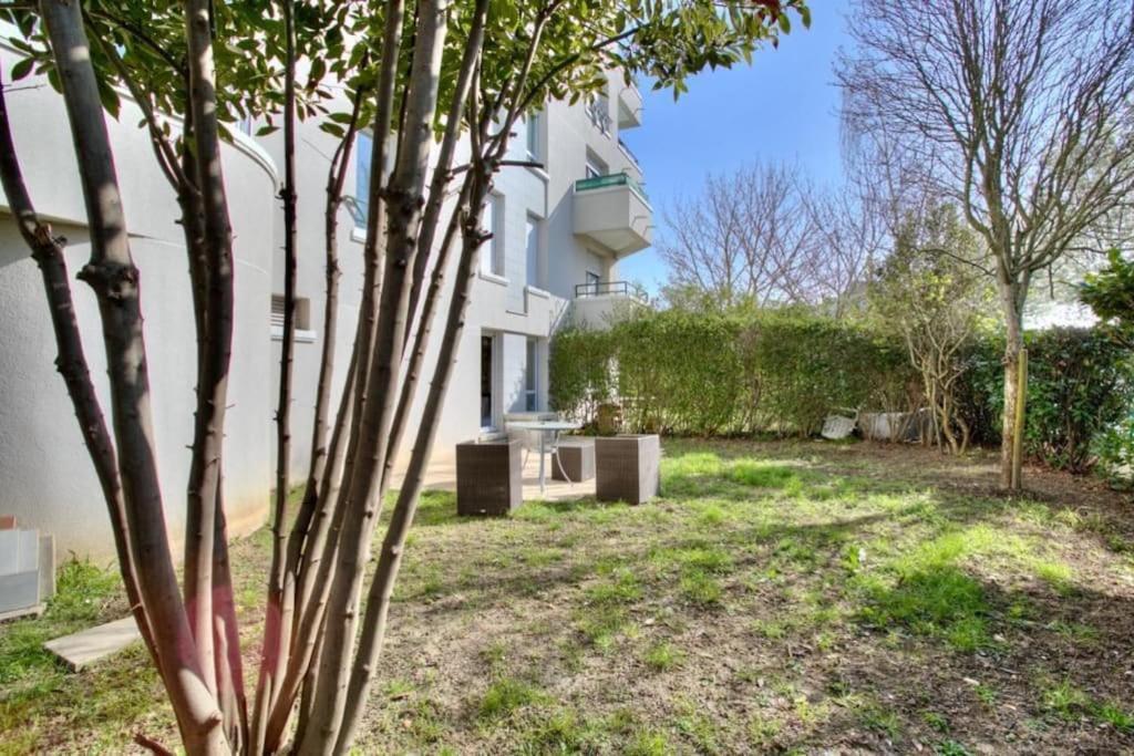 Studio Spacieux Avec Terrasse Et Parking Viry-Châtillon Exteriér fotografie